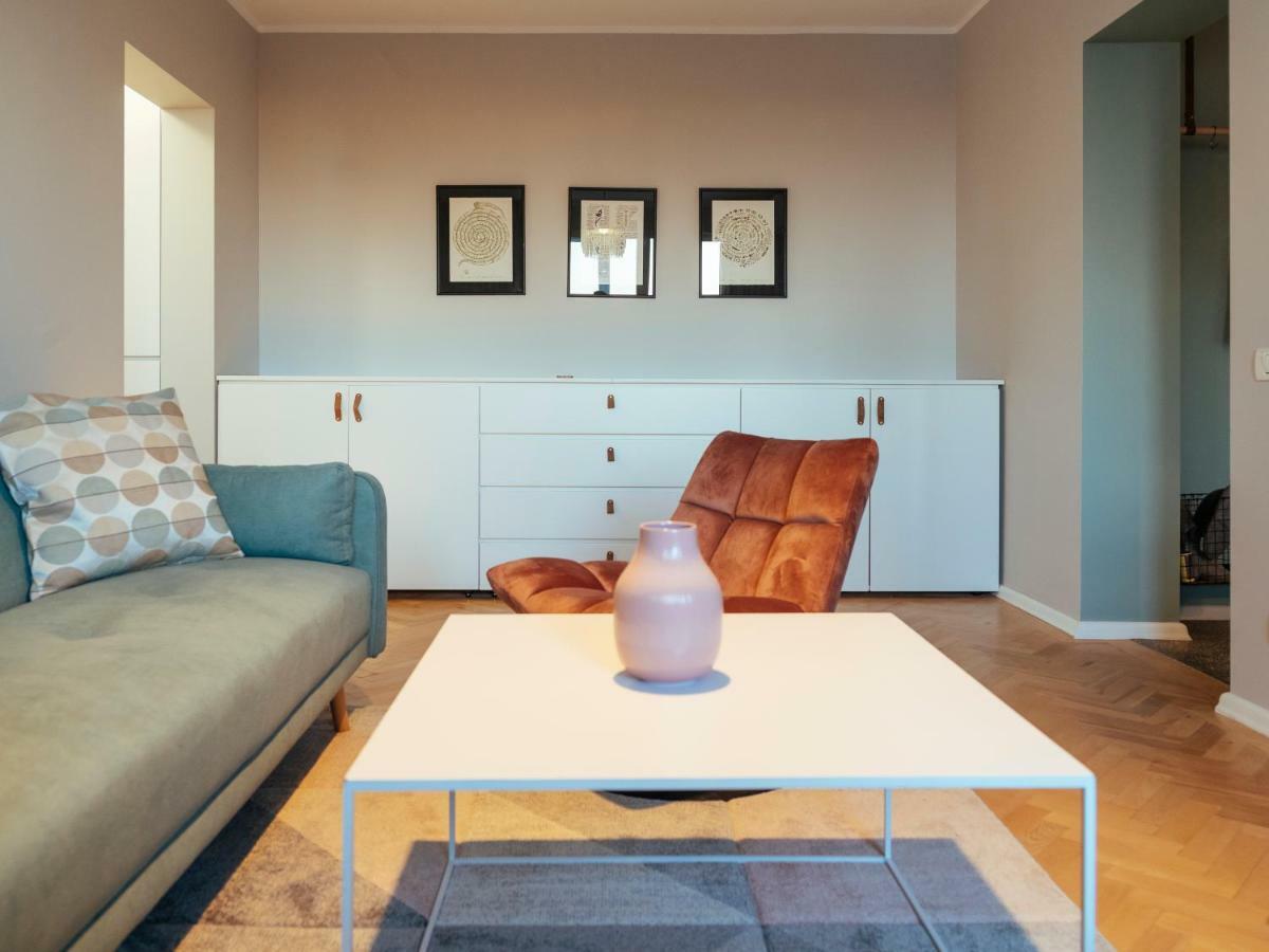 Parklake Design Apartment - Fabulous View - Netflix Букурещ Екстериор снимка